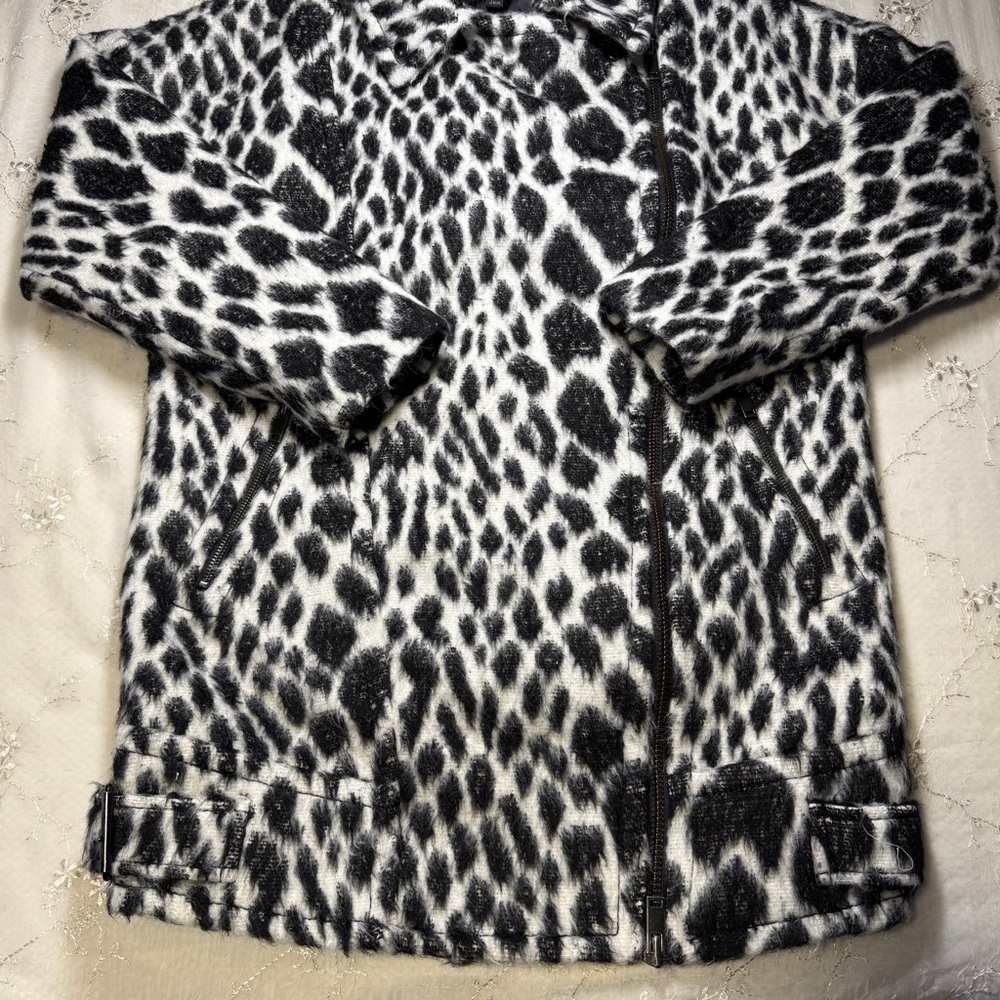 banana republic italian‑fabric leopard print asymmetrical zip coat – size xs - Picture 6 of 10